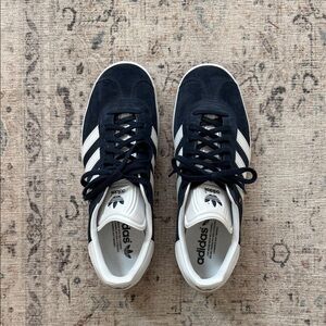 Adidas Gazelle - Collegiate Navy / White / Gold Metallic